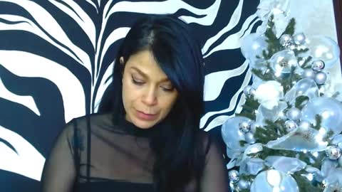 Snapshot of lilith_luv_ chatting on December 2024 07:59:02 AM kata online show from December 2024 07:59:02 AM