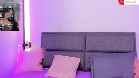 Lili petit  online show from July 2026 03:30:01 PM
