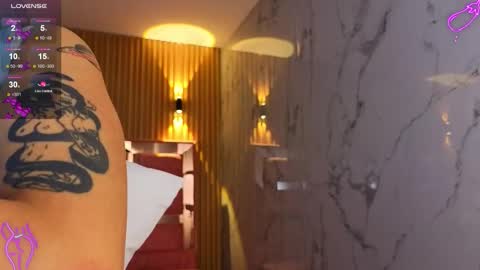 Lilith  online show from September 2025 09:31:01 AM