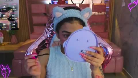 Lilith  online show from October 2025 04:00:02 AM