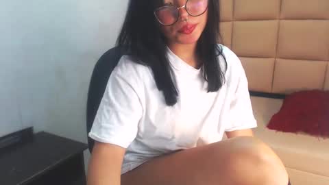 Lilith online show from October 2025 06:58:01 PM