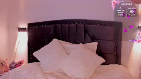 lilith_thompson online show from October 2025 05:28:01 AM