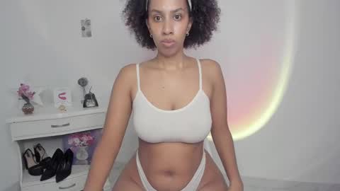 Alejandra  online show from September 2025 05:39:02 AM