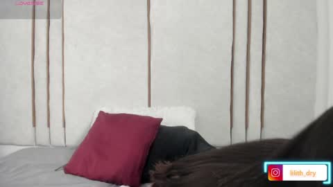 Lilith online show from April 2026 01:37:01 AM
