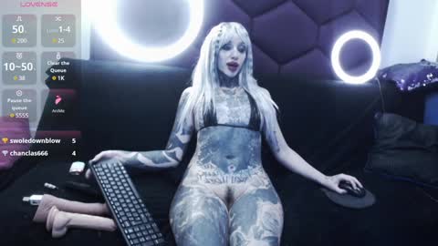 Snapshot of lilithlevis chatting on December 2024 04:20:02 AM Tifon Mary - Indepent model online show from December 2024 04:20:02 AM