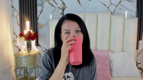 Lilith  online show from February 2026 04:33:02 AM