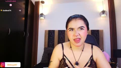 lilithnyx_x online show from May 2026 02:43:01 PM