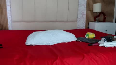 lilithphillis1 online show from May 2026 05:42:02 PM