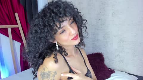 Snapshot of lilithsteinberg chatting on January 2025 06:57:01 PM jessi 3 online show from January 2025 06:57:01 PM