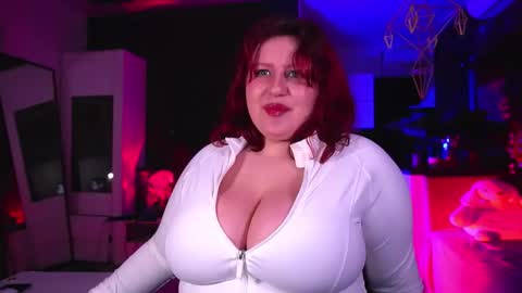 Snapshot of liliya_moon chatting on January 2026 04:50:02 AM Liliya moon online show from January 2026 04:50:02 AM