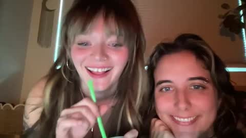 lilldaddysgirl online show from September 2025 11:29:02 PM