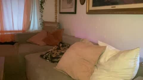 lilldaddysgirl online show from July 2026 03:23:02 AM