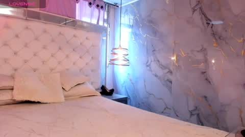 lill_kims online show from June 2026 01:46:02 PM