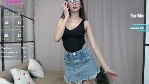 Lillian online show from January 2025 11:45:02 AM