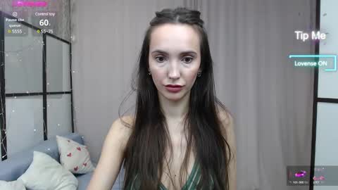 Lillian online show from February 2025 08:17:01 AM