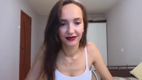 Lillian online show from November 2025 05:19:01 AM