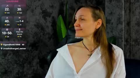 lillian_white1 online show from May 2026 11:34:04 PM