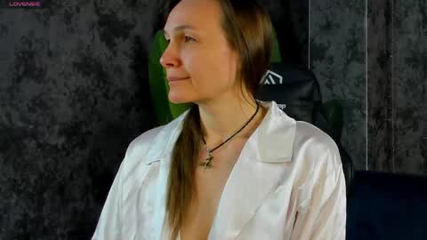 lillian_white1 online show from May 2026 12:52:01 AM
