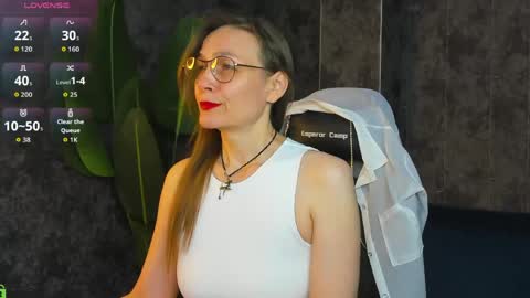 lillian_white1 online show from May 2026 12:41:02 AM
