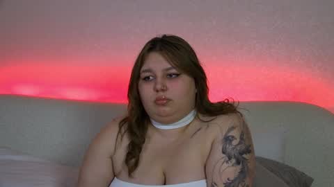 Snapshot of lillianhaig chatting on January 2025 09:28:01 PM LillianHaig online show from January 2025 09:28:01 PM