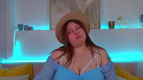 Snapshot of lillianhaig chatting on March 2025 03:10:02 AM LillianHaig online show from March 2025 03:10:02 AM