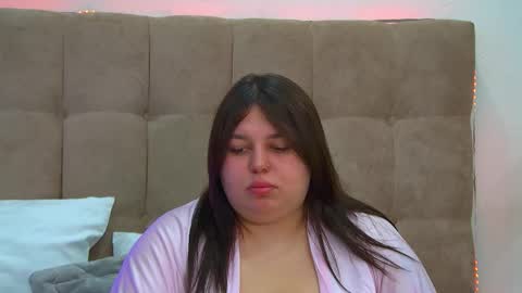 Snapshot of lillianhaig chatting on March 2025 06:51:02 PM LillianHaig online show from March 2025 06:51:02 PM