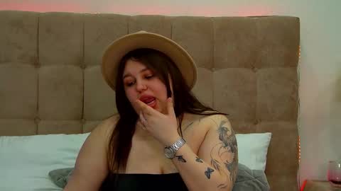 Snapshot of lillianhaig chatting on March 2025 04:13:01 AM LillianHaig online show from March 2025 04:13:01 AM