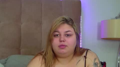 Snapshot of lillianhaig chatting on November 2025 06:45:01 PM LillianHaig online show from November 2025 06:45:01 PM