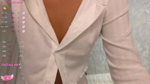 Lara Angel online show from October 2025 10:46:02 AM