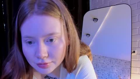 Snapshot of lillie_berry chatting on October 2025 05:16:01 AM lillie_berry online show from October 2025 05:16:01 AM