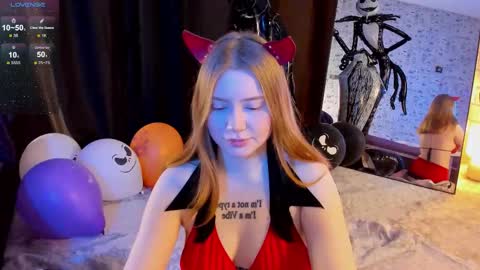 Snapshot of lillie_berry chatting on October 2025 05:20:02 AM lillie_berry online show from October 2025 05:20:02 AM