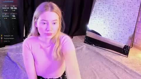 lillie_berry online show from November 2025 04:29:02 AM