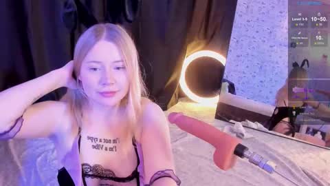 lillie_berry online show from November 2025 05:28:02 AM