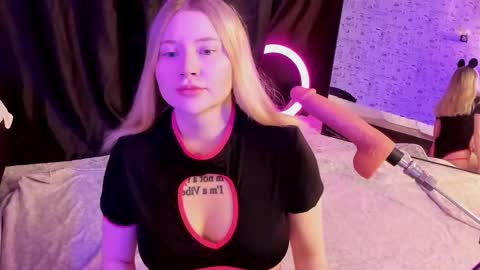 lillie_berry online show from November 2025 04:38:01 AM