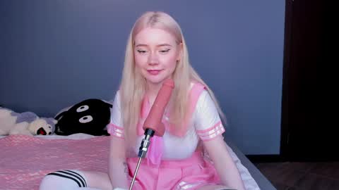 lillie_berry online show from May 2026 05:24:01 AM