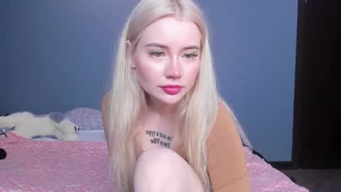 lillie_berry online show from May 2026 04:52:01 AM