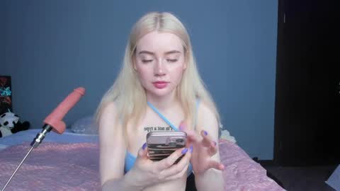lillie_berry online show from May 2026 04:43:02 AM