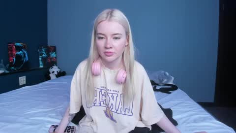 lillie_berry online show from May 2026 04:41:01 AM