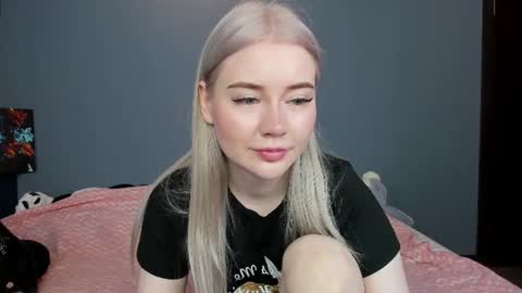 lillie_berry online show from June 2026 04:32:02 AM