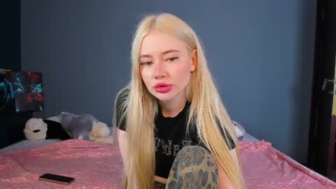 lillie_berry online show from June 2026 04:55:01 AM