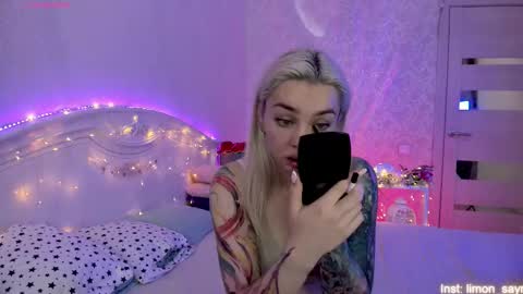 LilliMoore online show from September 2025 11:59:01 PM