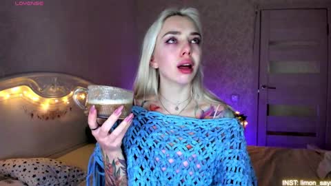 LilliMoore online show from May 2026 11:44:02 PM