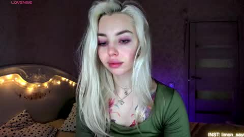 LilliMoore online show from May 2026 11:21:01 PM