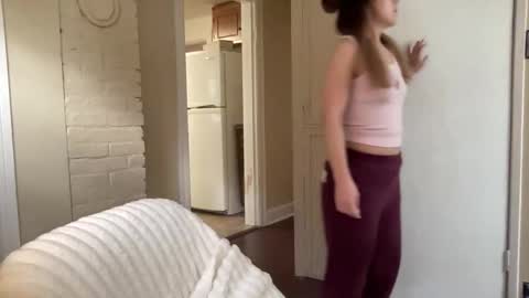 lilly_adams88 online show from May 2026 09:01:02 PM