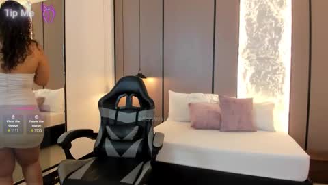 L I L L Y online show from February 2026 01:05:02 PM