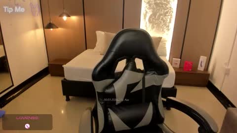 L I L L Y online show from March 2026 02:18:01 PM