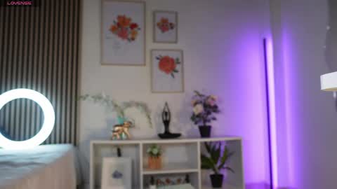 Snapshot of lilly_dollss chatting on May 2026 01:29:02 PM Sofia online show from May 2026 01:29:02 PM