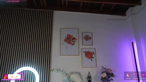 Snapshot of lilly_dollss chatting on May 2026 01:29:02 PM Sofia online show from May 2026 01:29:02 PM
