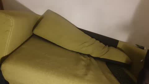 Snapshot of lillysissi chatting on January 2025 02:57:01 AM Lilli Sissy SlutCat online show from January 2025 02:57:01 AM