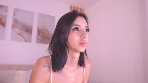 Lilly Thompson  online show from January 2025 05:21:01 AM